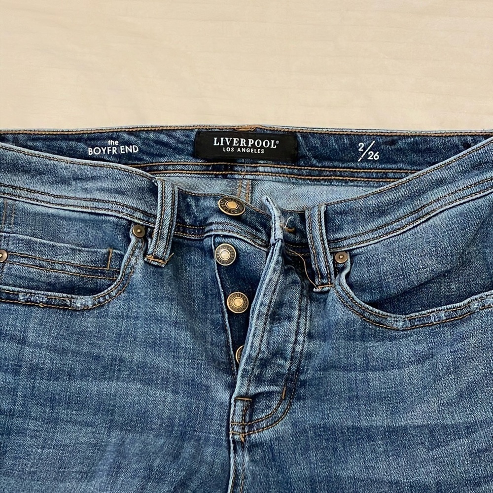 Liverpool Jeans Company size 2 waist 26 women’s Blue Straight Jeans - Picture 3 of 16